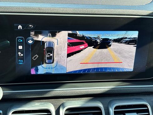 Used 2025 Mercedes-Benz GLE 450 4MATIC image 21