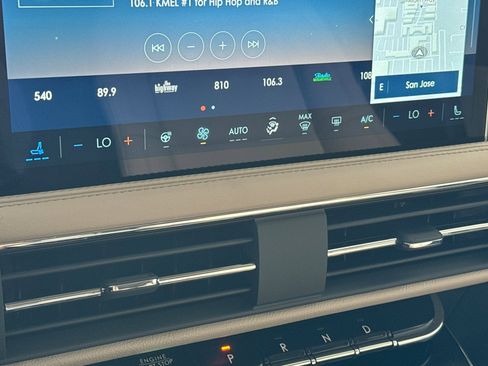 New 2025 Lincoln Corsair Reserve w/ Rear Removable Package Tray image 18