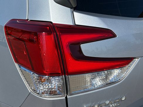 Used 2023 Subaru Forester Premium AWD/4WD image 27