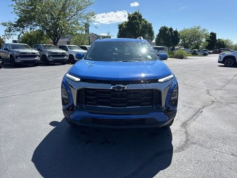 New 2026 Chevrolet Equinox ACTIV w/ Convenience Package III AWD/4WD image 2