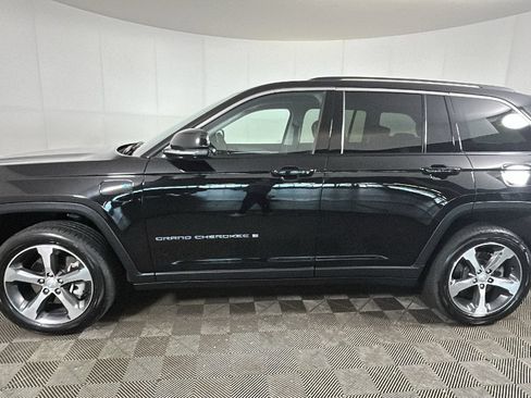 Used 2023 Jeep Grand Cherokee 4WD 4xe w/ Luxury Tech Group II image 7