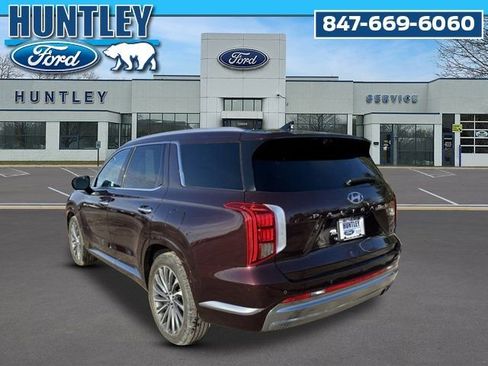 Used 2024 Hyundai Palisade Calligraphy image 6