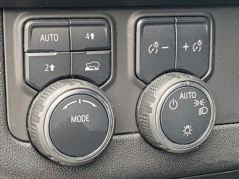 Used 2024 Chevrolet Tahoe LT image 17