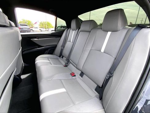 Used 2025 Toyota Camry SE FWD image 19