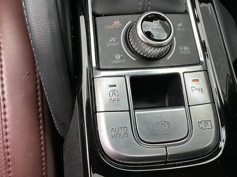 Used 2024 Kia Telluride SX Prestige AWD/4WD image 25
