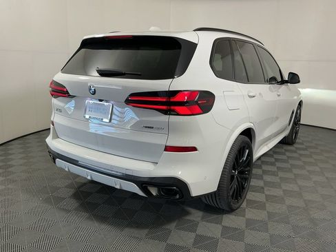 New 2026 BMW X5 sDrive40i w/ M Sport Package RWD image 5