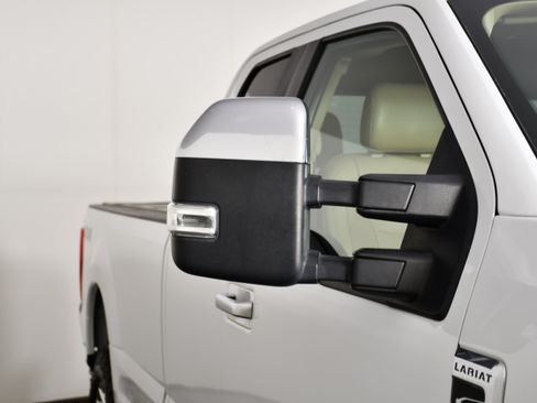Used 2017 Ford F250 Lariat w/ Chrome Package AWD/4WD image 14