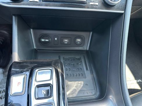 Used 2022 Hyundai Sonata Limited FWD image 22