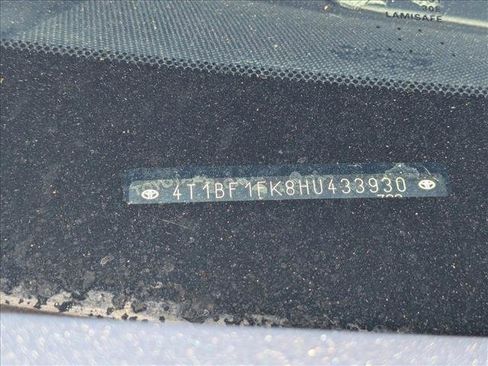 Used 2017 Toyota Camry XSE image 20