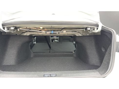 New 2026 Nissan Sentra SR image 17