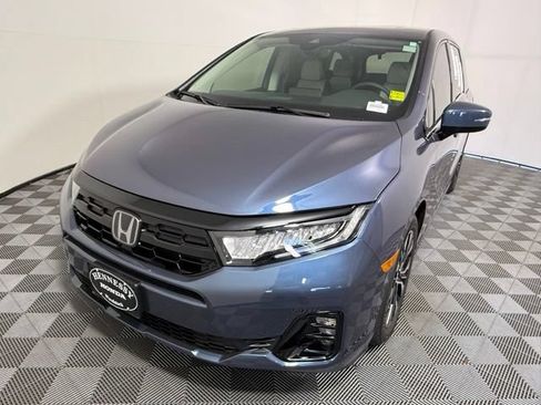 Used 2026 Honda Odyssey Elite image 2