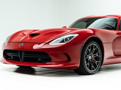 Used 2014 SRT Viper GTS w/ GTS Laguna Interior Package RWD image 10