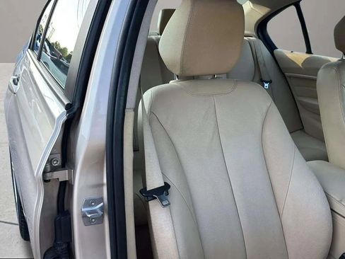 Used 2014 BMW 320i Sedan image 26