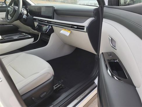 New 2026 Hyundai Tucson Limited image 6