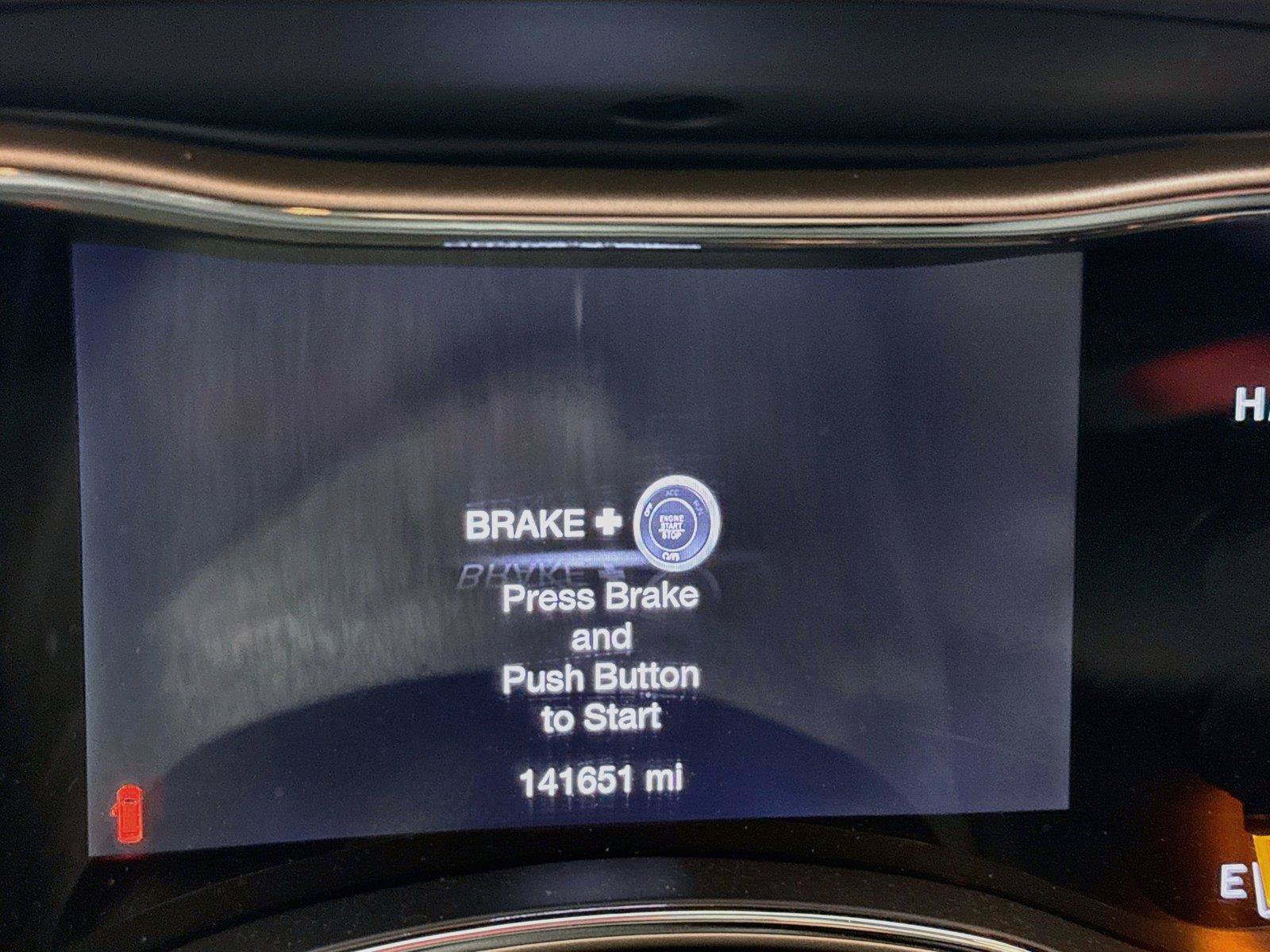 Used 2016 Jeep Grand Cherokee Limited w/ Luxury Group II AWD/4WD image 3