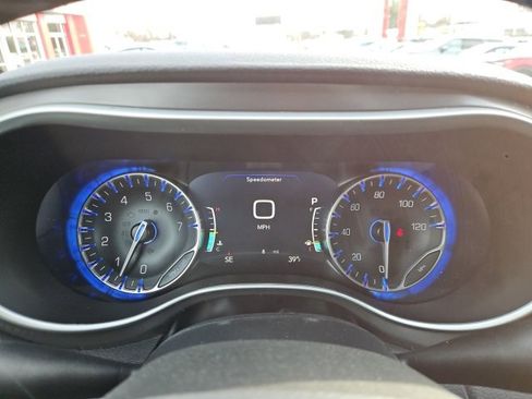 New 2026 Chrysler Pacifica Select image 32