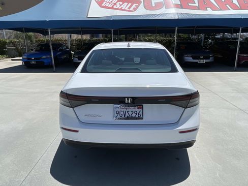 Certified 2023 Honda Accord EX image 27