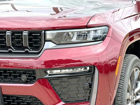 New 2026 Jeep Grand Cherokee L Limited AWD/4WD image 16