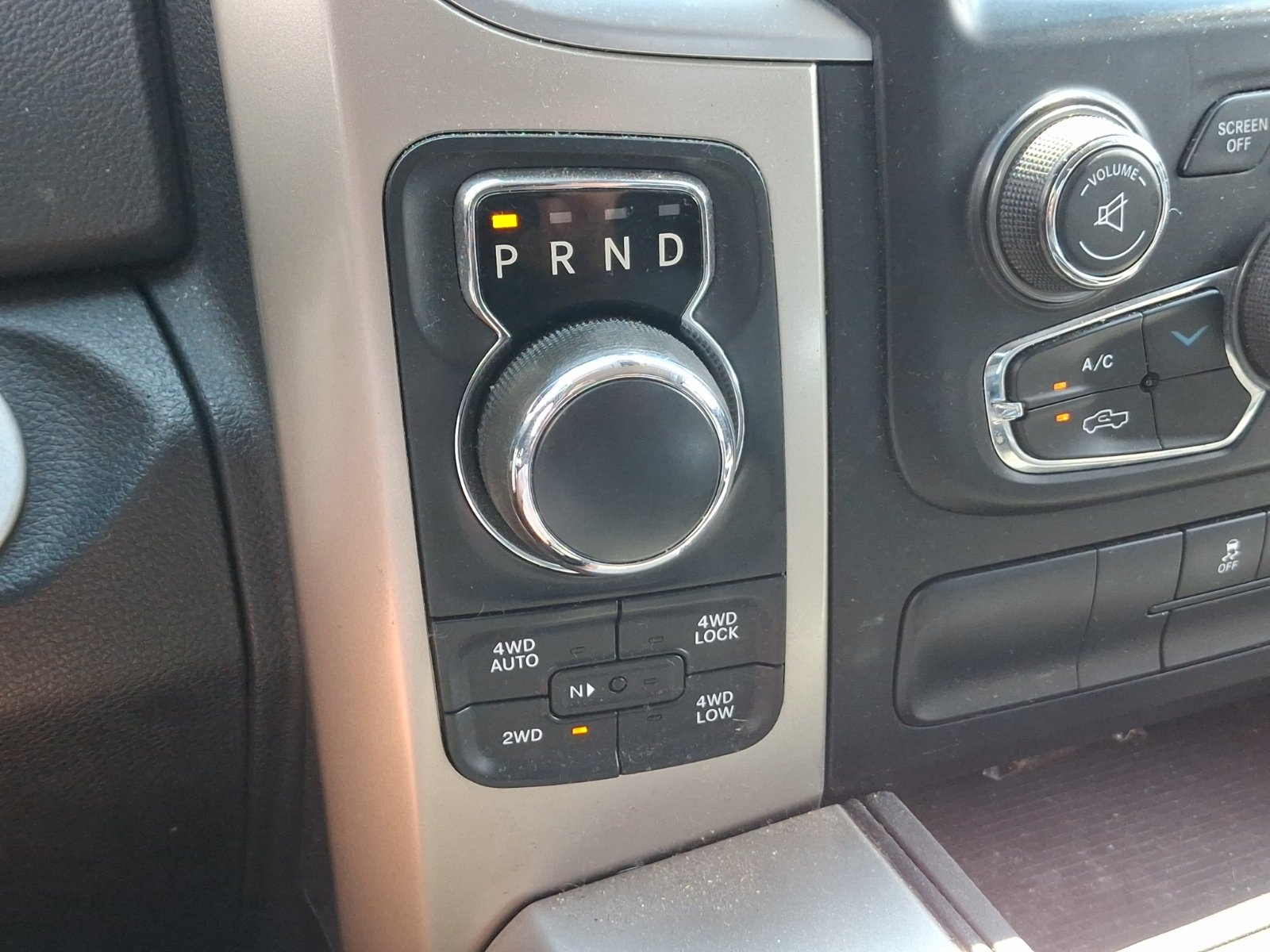 Used 2015 RAM 1500 Big Horn AWD/4WD image 14