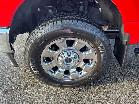 Used 2023 Ford F350 Lariat w/ Chrome Package image 44