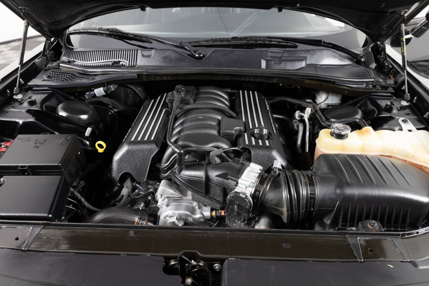 Used 2021 Dodge Challenger R/T Scat Pack w/ Dynamics Package RWD image 37