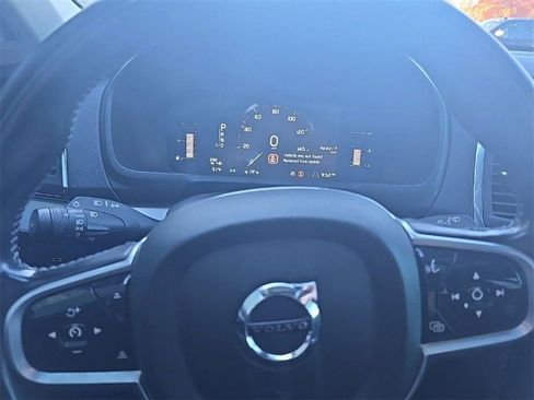 Used 2018 Volvo XC90 T5 Momentum image 14
