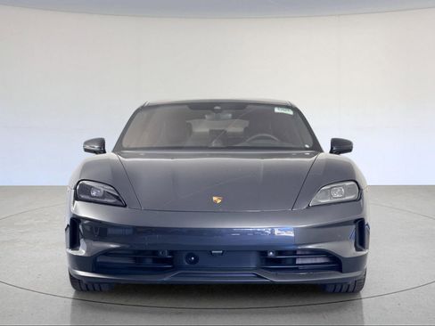 Certified 2025 Porsche Taycan image 11
