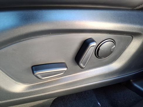 New 2026 Ford Explorer ST-Line w/ ST-Line Street Pack image 18