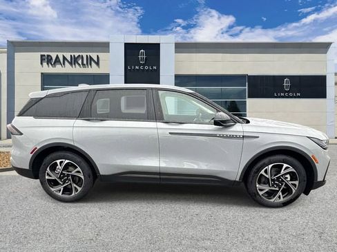 New 2026 Lincoln Nautilus Premier w/ Jet Appearance Package AWD/4WD image 8