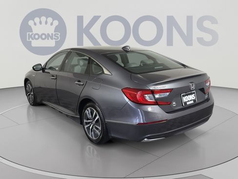Used 2020 Honda Accord Touring image 4