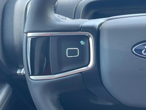 Used 2026 Ford Expedition Active image 31