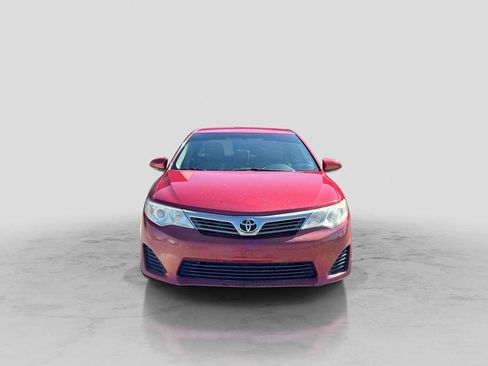 Used 2014 Toyota Camry FWD image 9