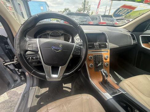 Used 2017 Volvo XC60 T5 Inscription w/ Preferred Option Package AWD/4WD image 15