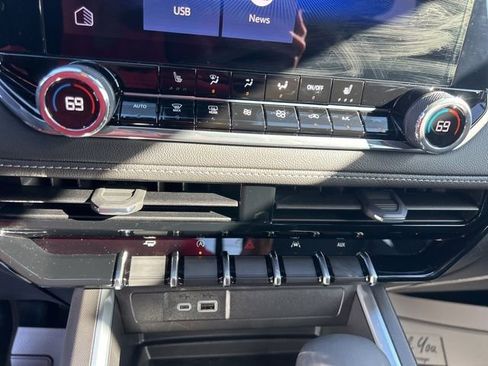 New 2026 Chevrolet Colorado LT w/ LT Convenience Package image 25