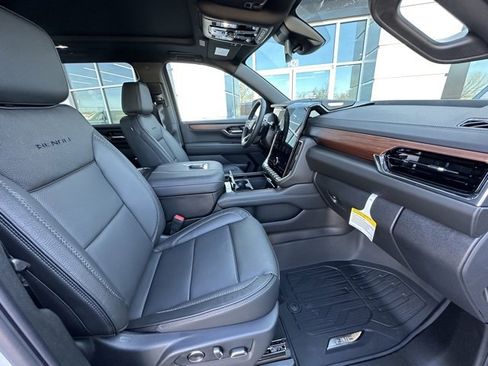New 2026 GMC Yukon XL Denali w/ Sun & Power Step Package image 31
