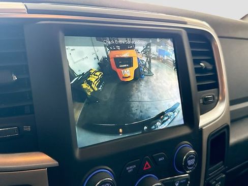 Used 2018 RAM 1500 Big Horn AWD/4WD image 16