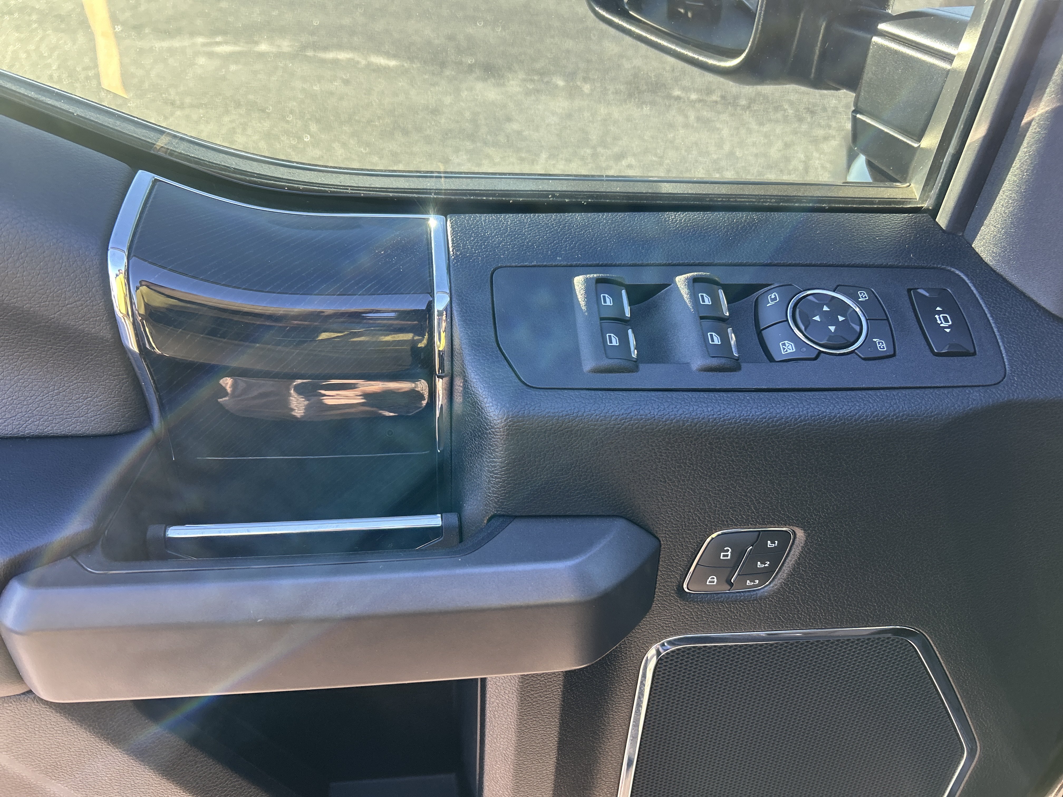 Used 2020 Ford F450 4x4 Crew Cab Super Duty image 15