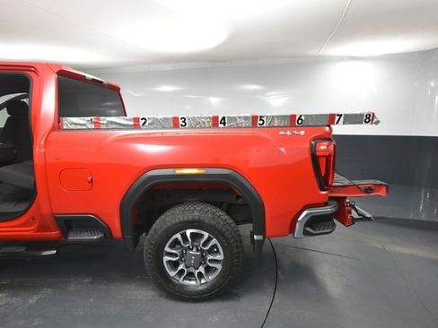 Used 2024 GMC Sierra 2500 SLE image 38