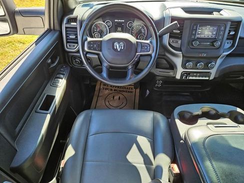 Used 2024 RAM 5500 Tradesman w/ Chrome Appearance Group image 10