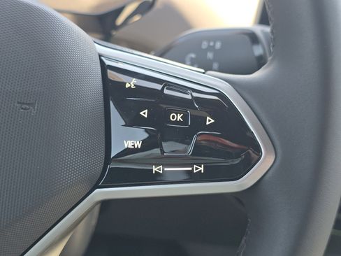 New 2026 Volkswagen ID.4 Pro RWD image 24