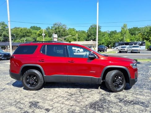 Used 2023 GMC Acadia AT4 w/ Technology Package AWD/4WD image 4
