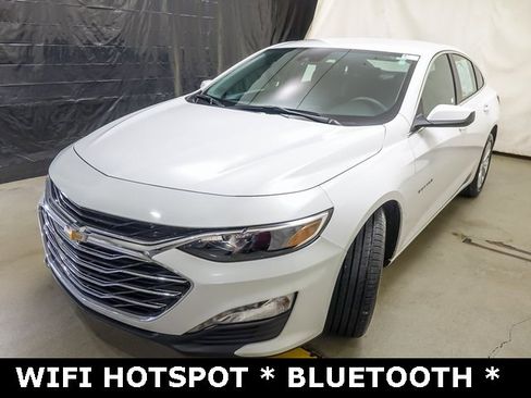 Used 2024 Chevrolet Malibu LT image 4