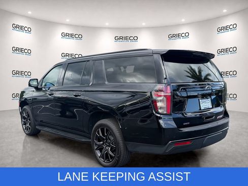 Certified 2024 Chevrolet Suburban RST w/ Luxury Package AWD/4WD image 5