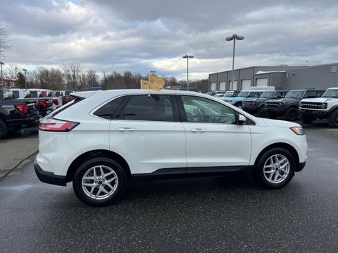 Certified 2023 Ford Edge SEL w/ Convenience Package image 6