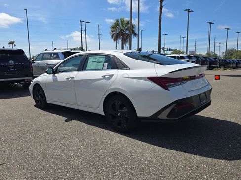 New 2026 Hyundai Elantra SEL Sport Premium FWD image 4