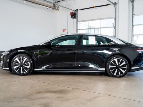 Used 2024 Lucid Air Touring AWD/4WD image 23