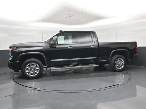 Used 2024 Chevrolet Silverado 2500 High Country w/ High Country Premium Package AWD/4WD image 36