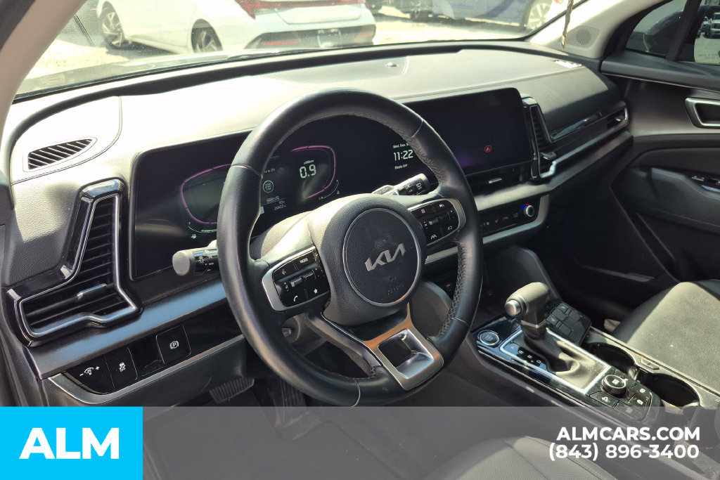 Used 2024 Kia Sportage EX FWD image 6