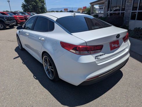 Used 2016 Kia Optima LX FWD image 3