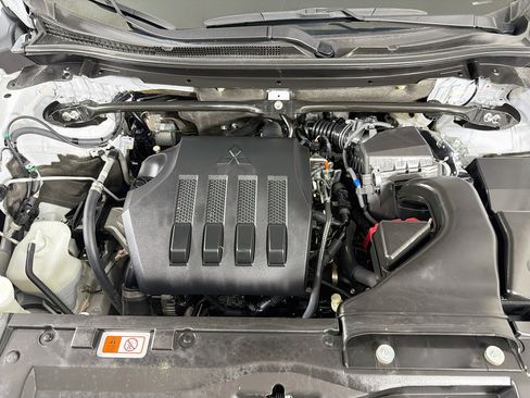 Used 2024 Mitsubishi Eclipse Cross SE AWD/4WD image 33